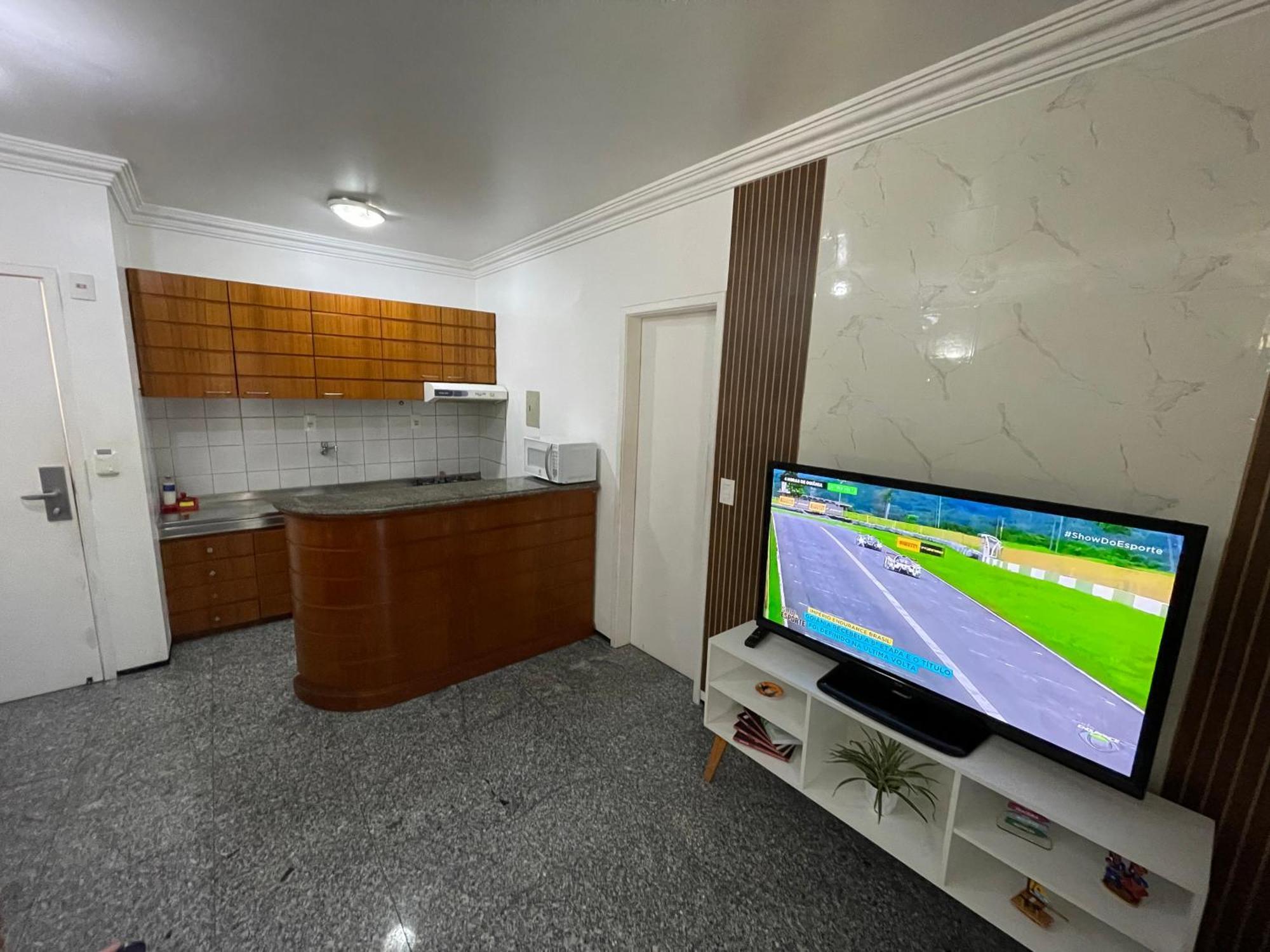 Lindo Flat Proximo A Beira Mar De Meireles Fortaleza (Ceara)